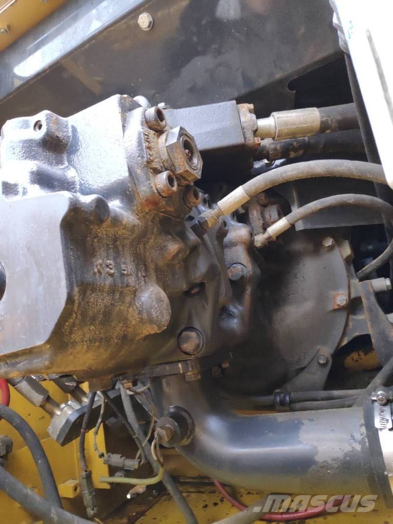 Komatsu PC 300-7 Εκσκαφείς με ερπύστριες
