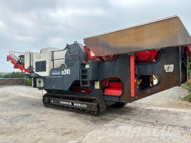 Sandvik QJ 241 Mobilne drobilice