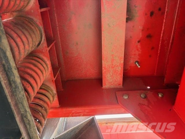 Sandvik QJ 241 Mobilne drobilice