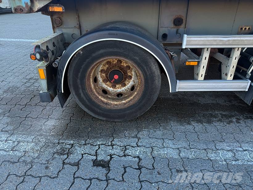 Nordic 2 axle Link Box trailer / Link-Kofferauflieger Box body semi-trailers