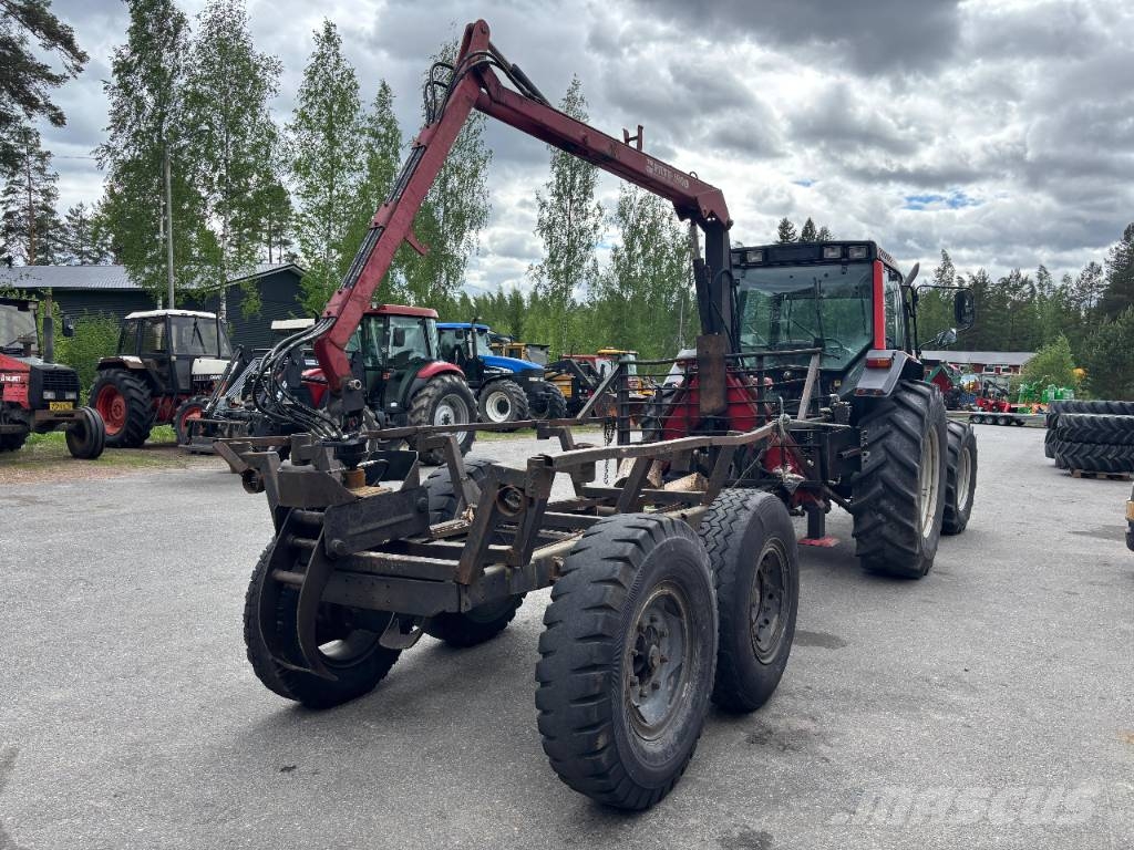 Patu 1800 + metsäperävaunu Meža piekabes