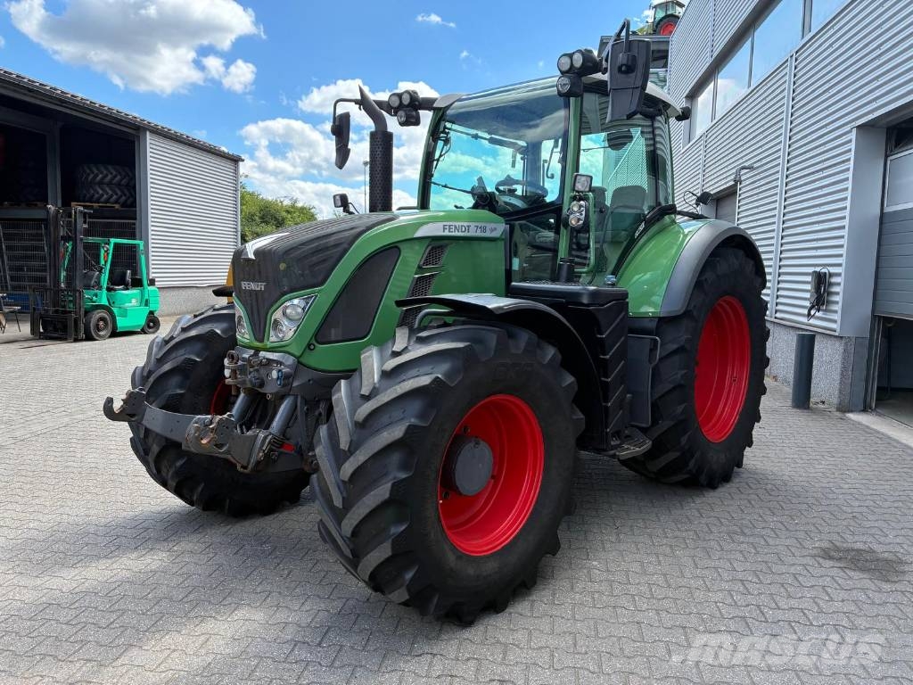 Fendt 718 Vario SCR tractor Traktörler