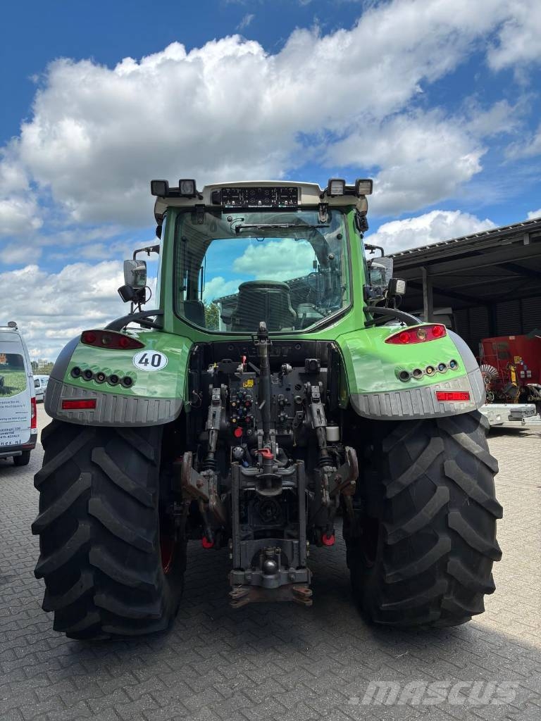 Fendt 718 Vario SCR tractor Traktörler