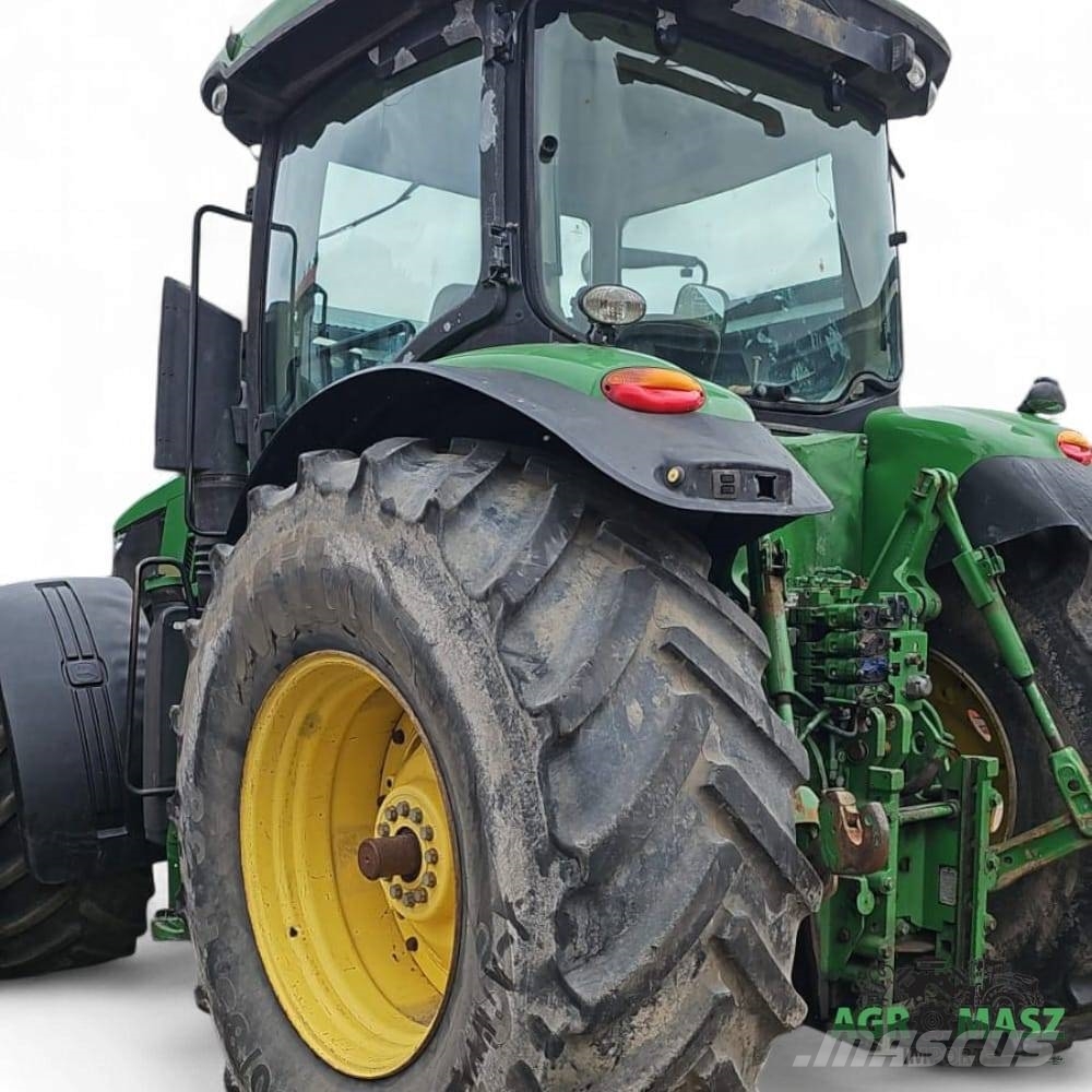 John Deere 7215R Parts Traktorid