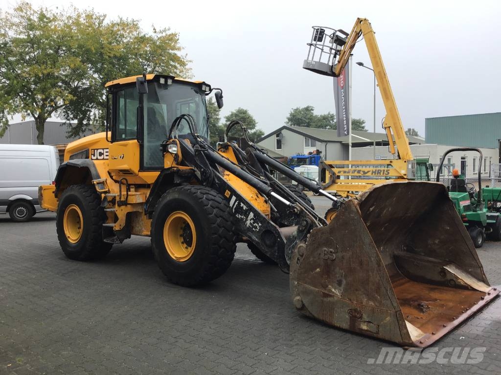 JCB 437 WHT T4F Chargeuse sur pneus