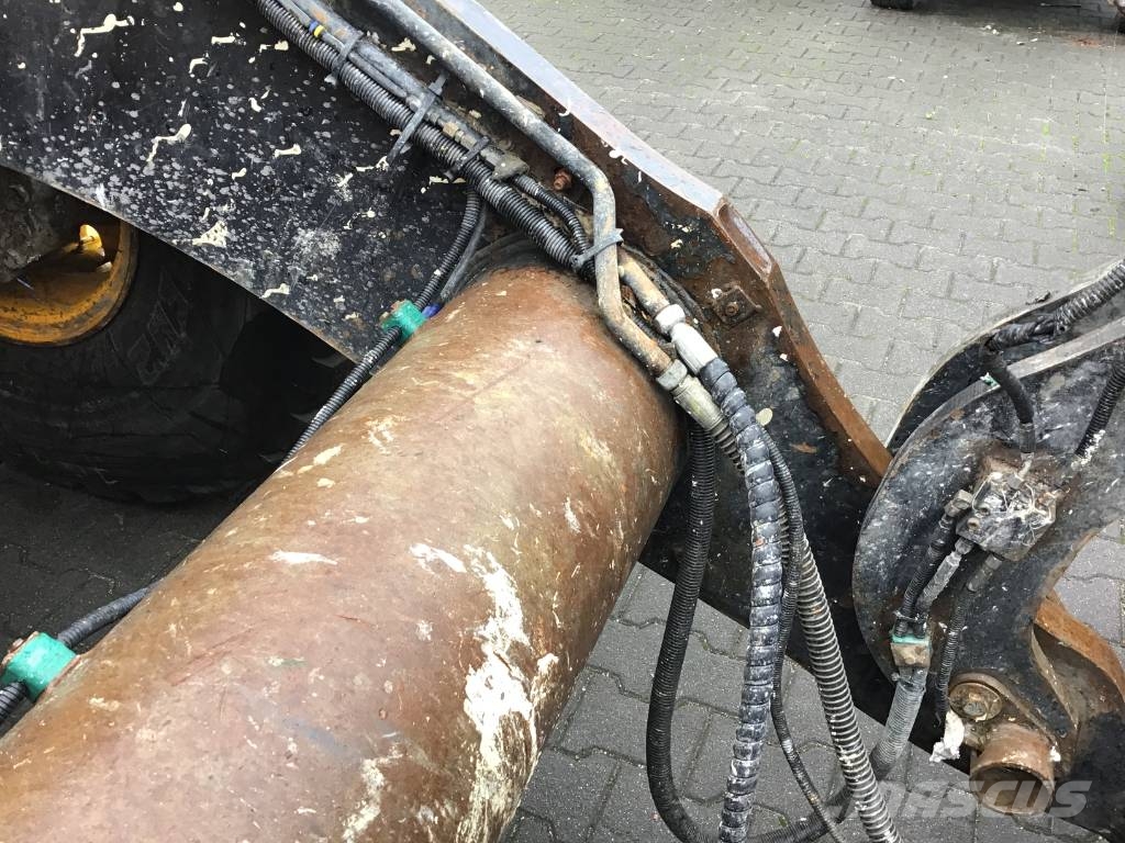 JCB 437 WHT T4F Chargeuse sur pneus