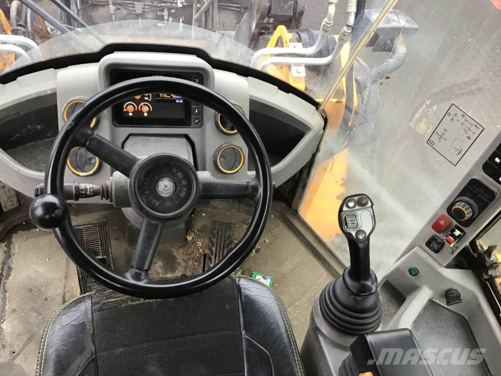 JCB 437 WHT T4F Chargeuse sur pneus