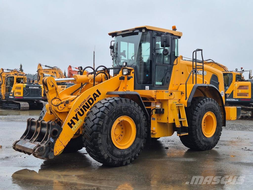 Hyundai HL 960 لوادر بعجل
