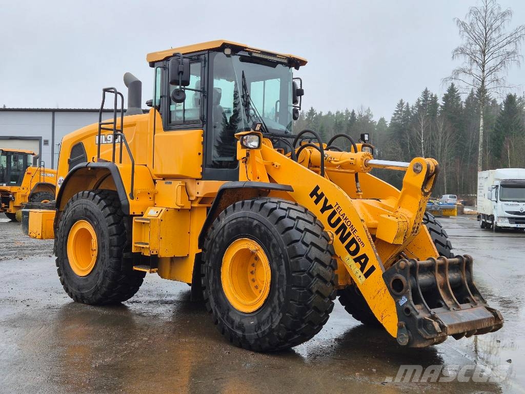Hyundai HL 960 لوادر بعجل