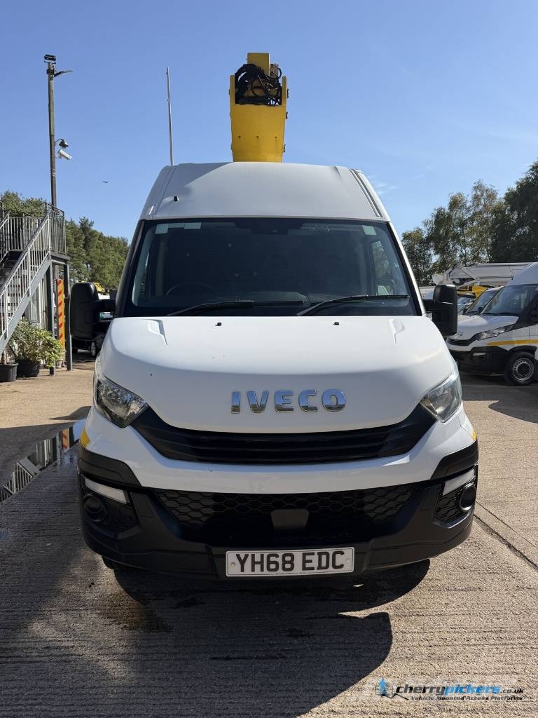 Iveco Daily Gardner Denver TDA145 Cherry Picker المنصات الهوائية المثبتة على شاحنة