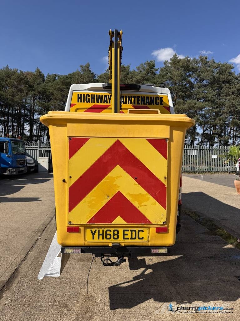 Iveco Daily Gardner Denver TDA145 Cherry Picker المنصات الهوائية المثبتة على شاحنة