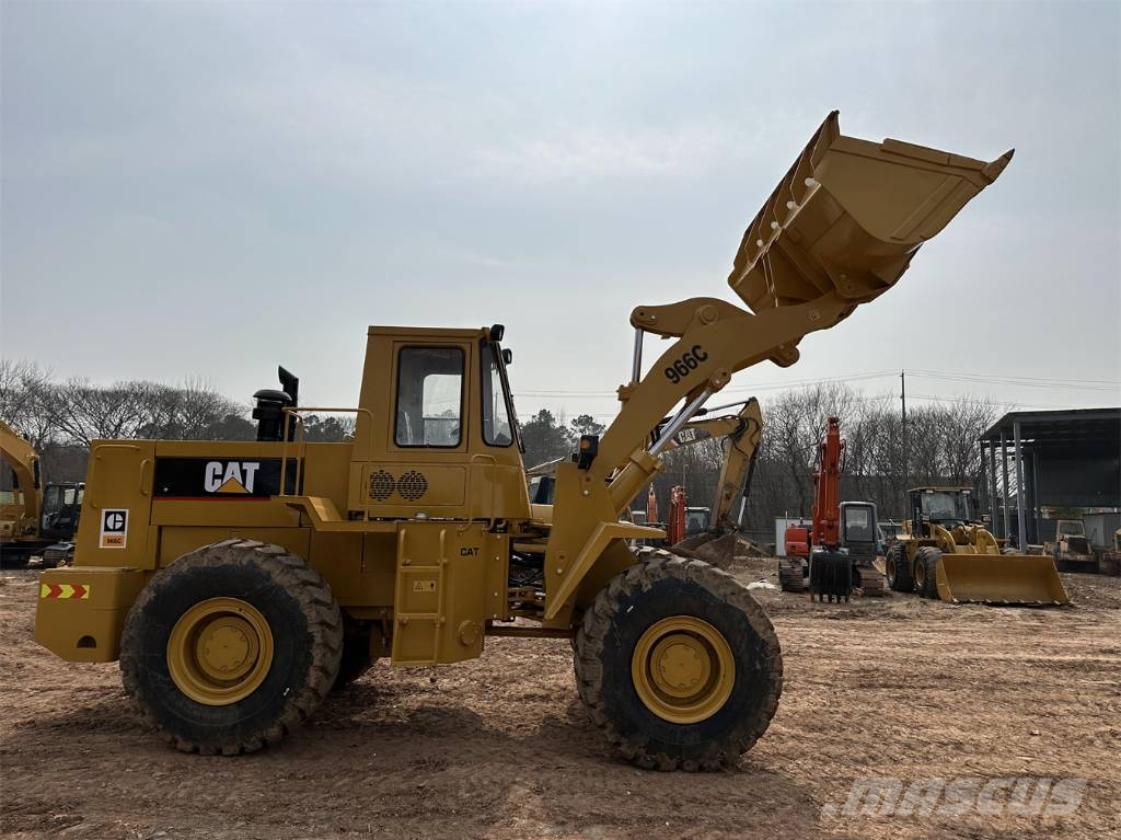 CAT 966C Incarcator pe pneuri