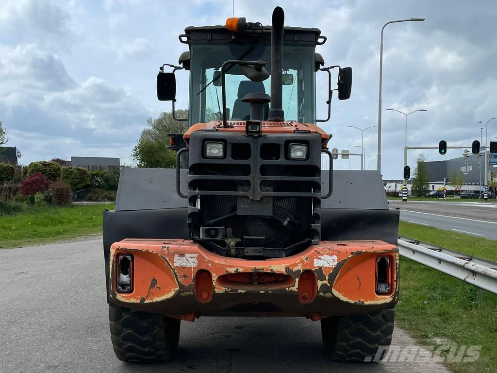 Hitachi ZW150 Utovarivači na kotačima