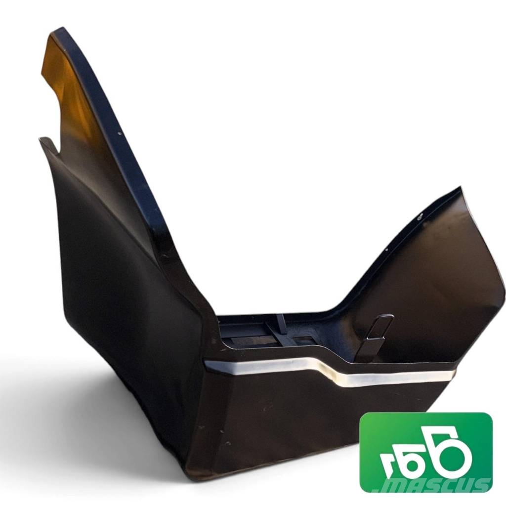 JCB 535-95 Engine Cover / Housing / Shield Chassis og understell