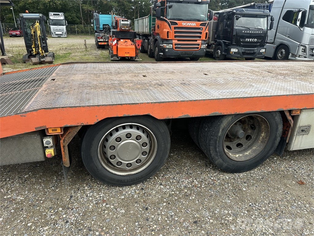 Scania P410 8x2/6 Knæklad / abschleppwagen Autotransporteri