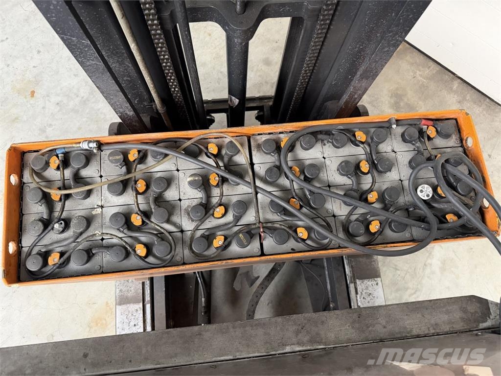 Still FM-X14 Reachtruck voor hoog niveau
