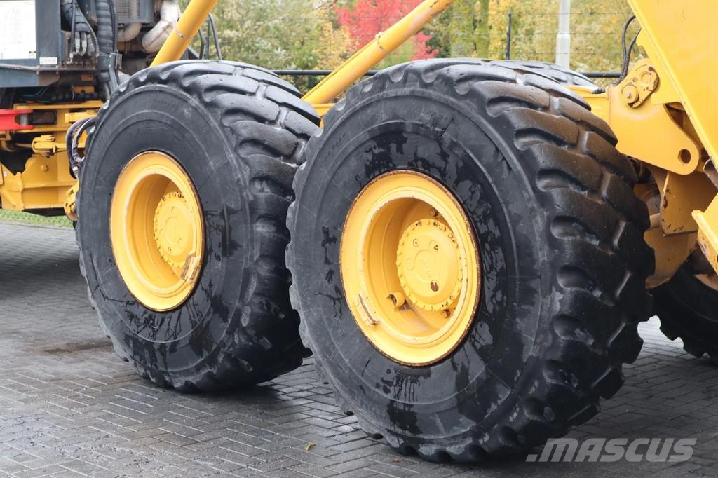 Bell B25E | 6X6 | HEATED BOX | CAMERA | CE & EPA Artikulētie pašizgāzēji