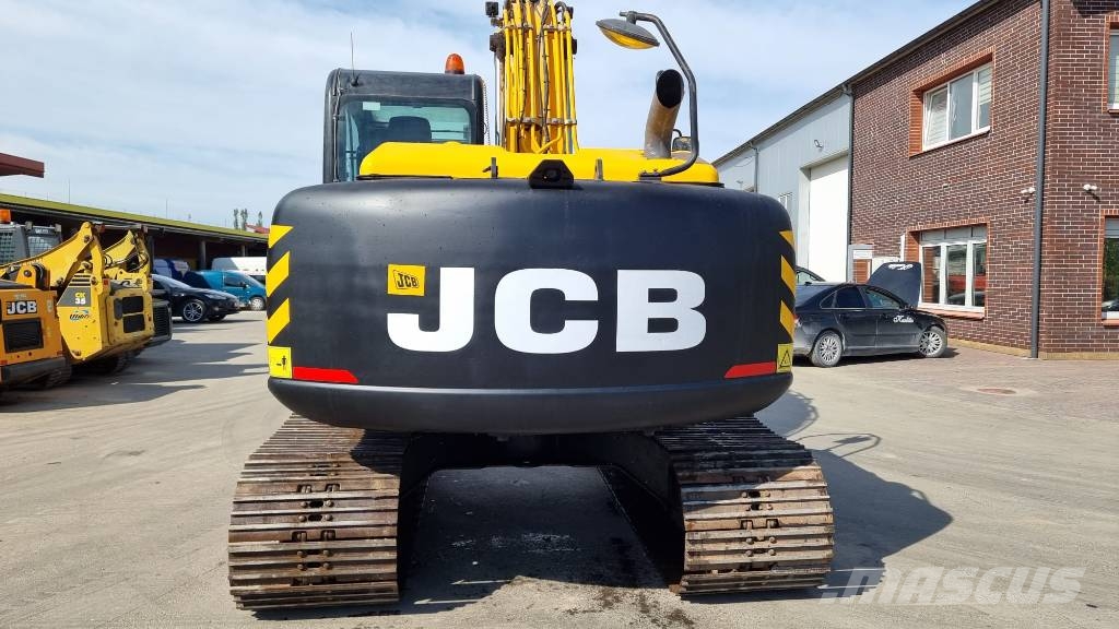 JCB JS 131 LC 履带挖掘机