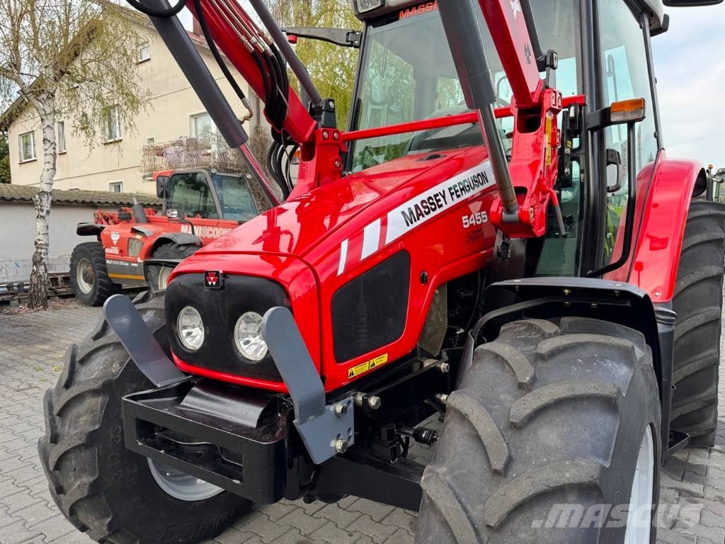 Massey Ferguson 5455 + FAUCHEUX PRESTIGE 120 Traktory