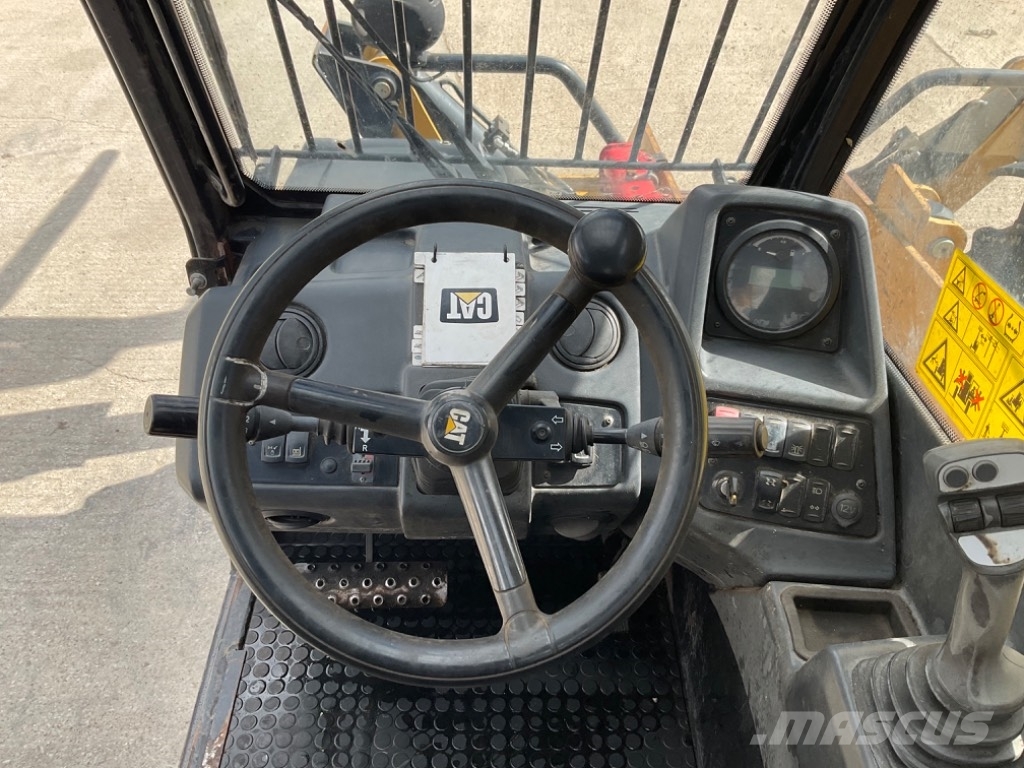 CAT TH 414 Teleskoplader