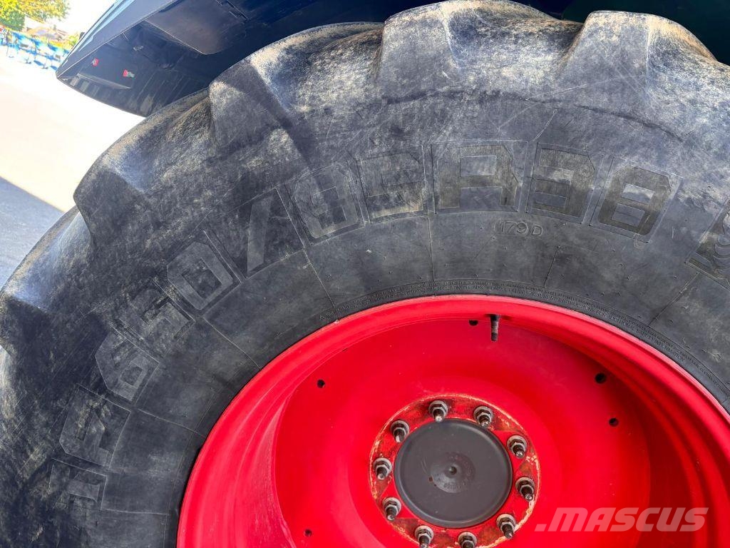 Fendt 826 S4 PROFI + Traktorer