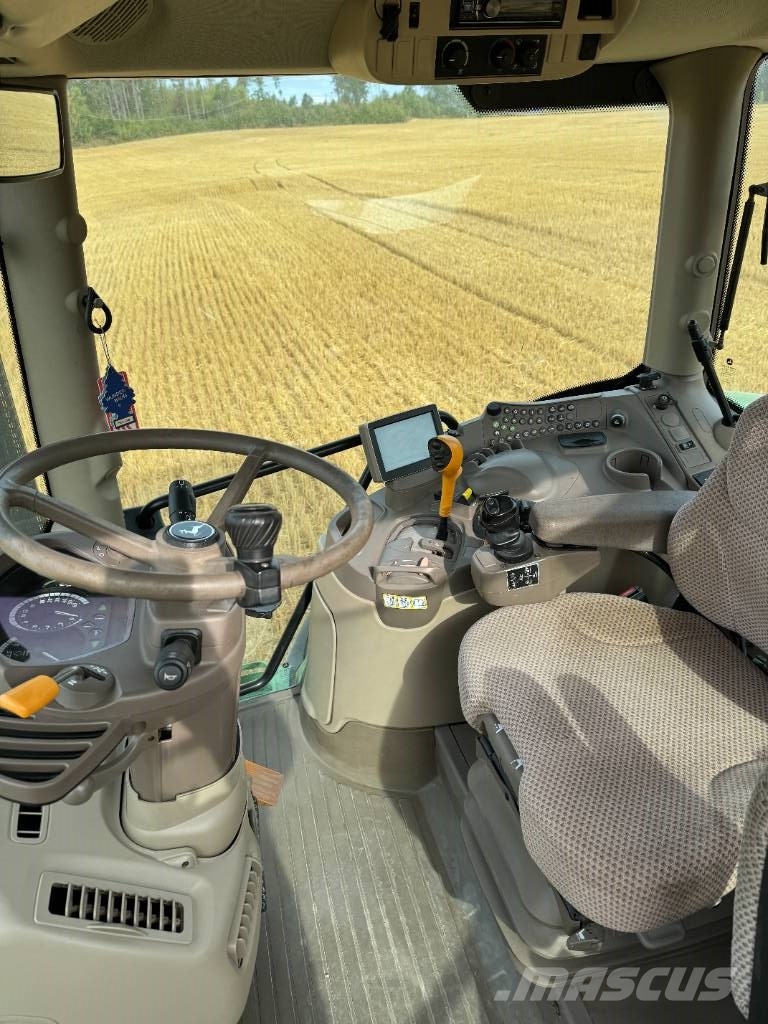 John Deere 6115R الجرارات