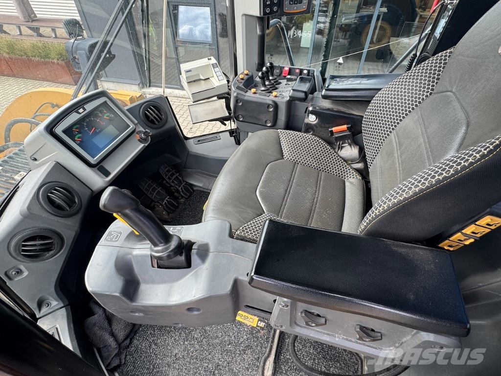 CAT 962M Wielladers