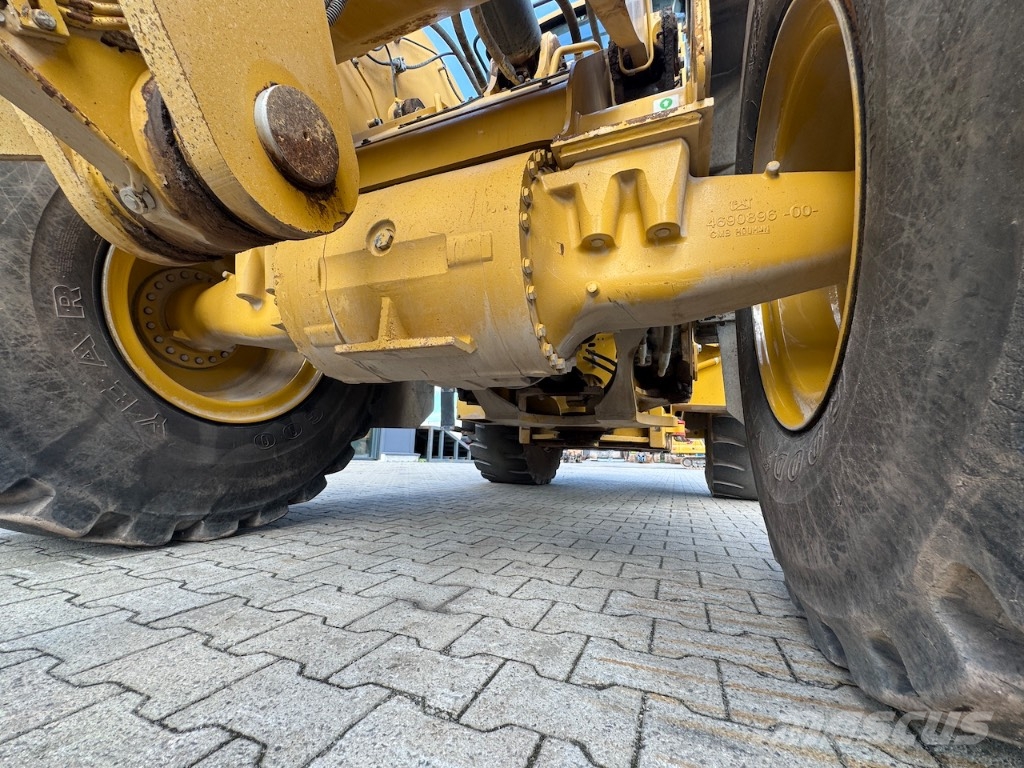 CAT 962M Wielladers
