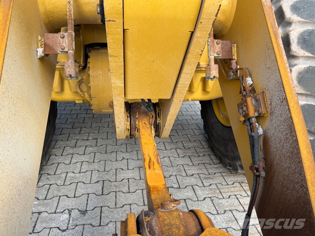 CAT 962M Wielladers