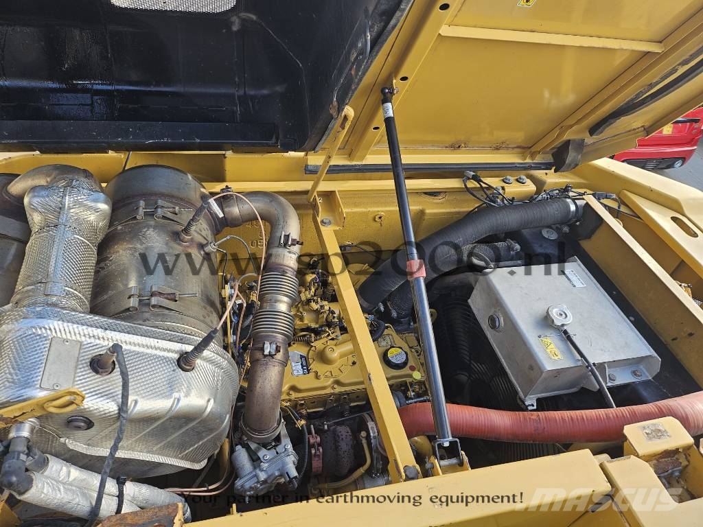 CAT 325 FL CR Rupsgraafmachines
