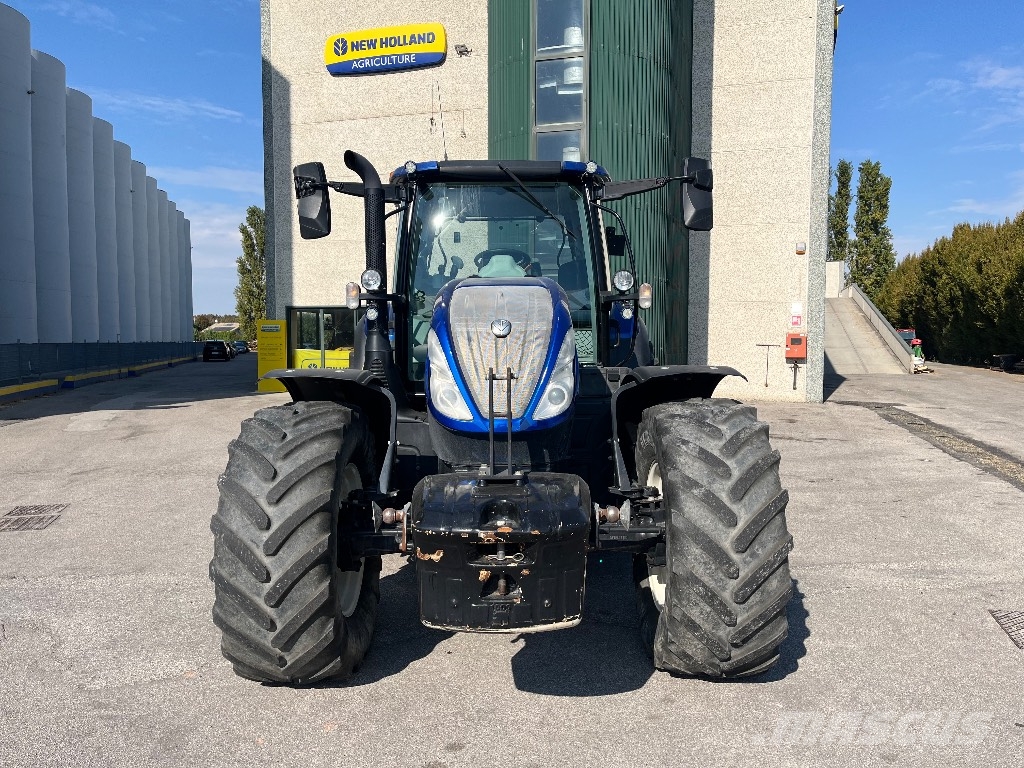 New Holland T6.180 Traktori