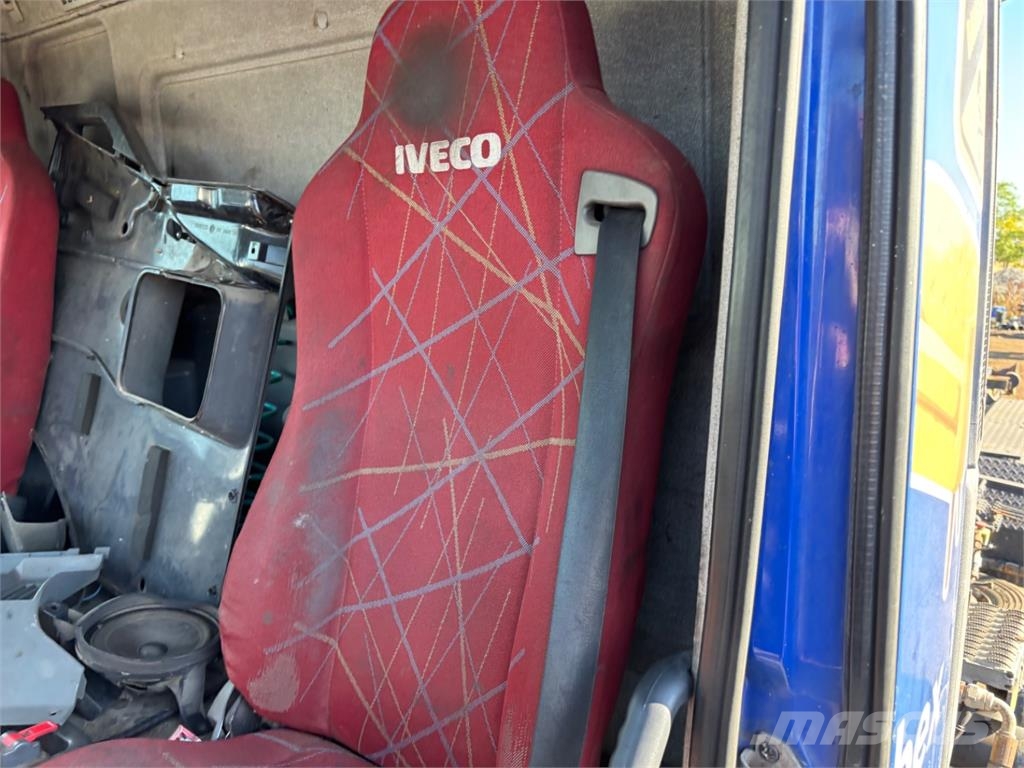 Iveco TRAKKER 440 6X4 + HR 새시 운전실 트럭
