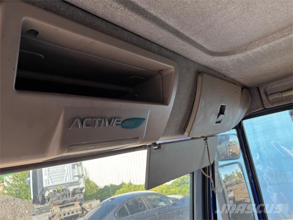Iveco TRAKKER 440 6X4 + HR 새시 운전실 트럭