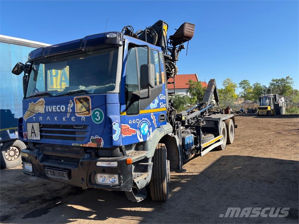 Iveco TRAKKER 440 6X4 + HR 새시 운전실 트럭