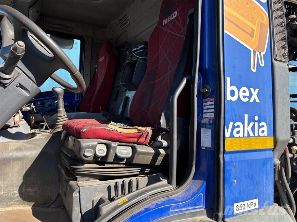 Iveco TRAKKER 440 6X4 + HR 새시 운전실 트럭