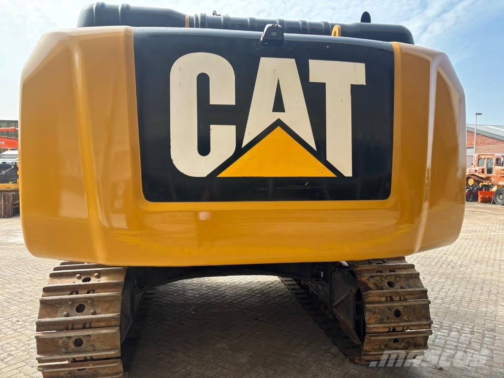CAT 336 F L Excavadoras sobre orugas