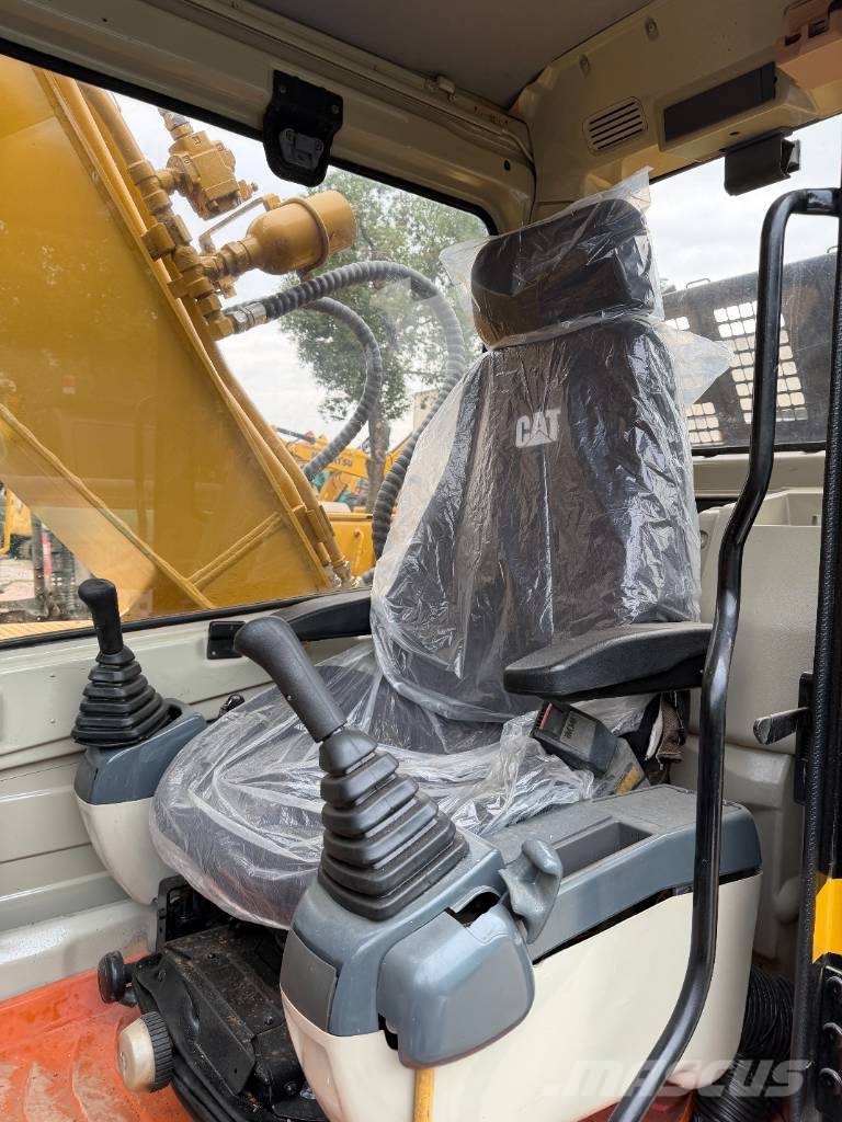 CAT 320 B L 3000 units excavators in stock 대형 굴삭기 29톤 이상
