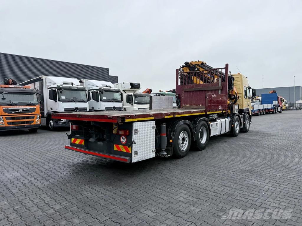 Volvo FM 500 8×2 met Effer 955/8S + Flyjib 6S / Winch / Maastikutõstukid