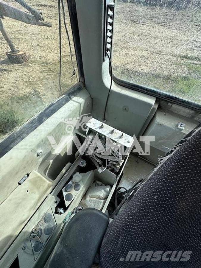 Liebherr R964C HDSL Crawler excavators