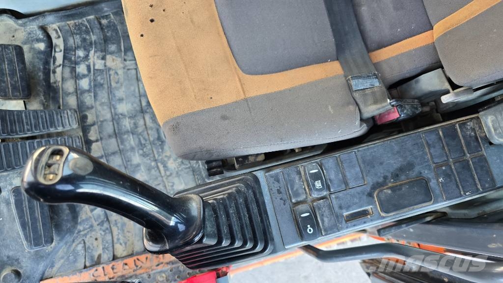 Doosan DX 140 LC Gravemaskiner på larvebånd