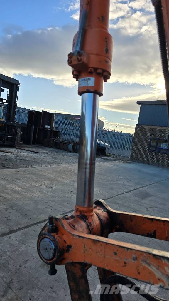 Doosan DX 140 LC Gravemaskiner på larvebånd
