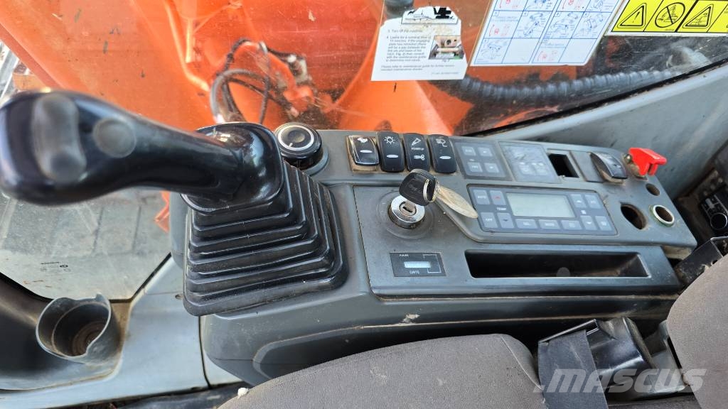 Doosan DX 140 LC Gravemaskiner på larvebånd