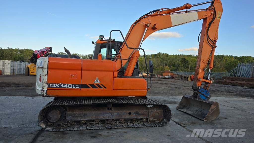 Doosan DX 140 LC Gravemaskiner på larvebånd