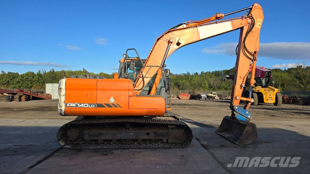 Doosan DX 140 LC Gravemaskiner på larvebånd