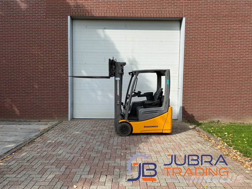 Jungheinrich EFG216K バッテリーフォークリフト