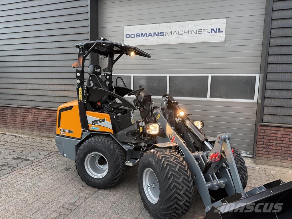 GiANT G2500 X-TRA HD shovel NIEUW met PRO-INCHING Kolesni nakladalci