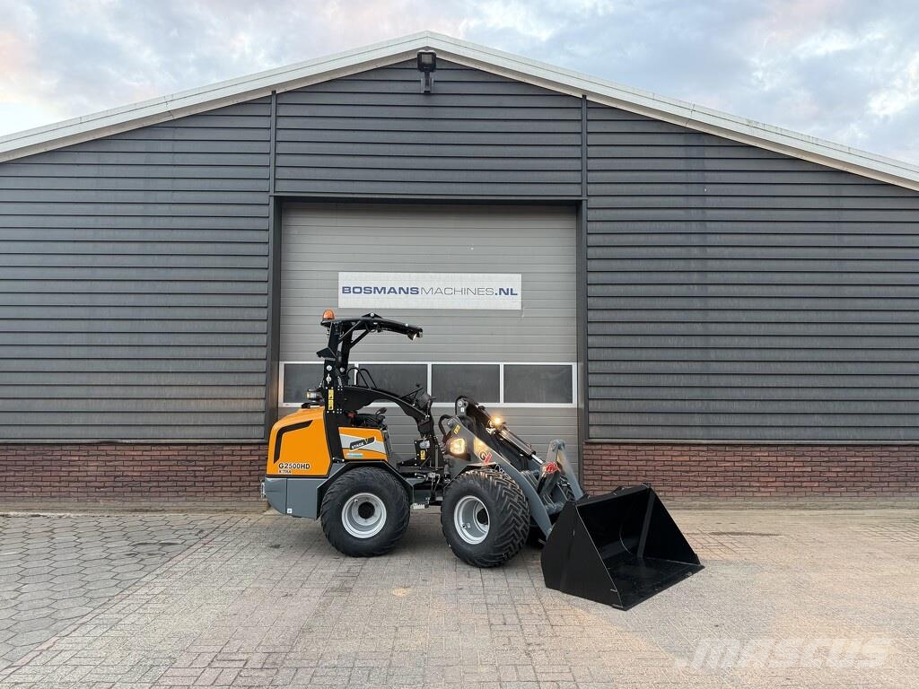 GiANT G2500 X-TRA HD shovel NIEUW met PRO-INCHING Kolesni nakladalci