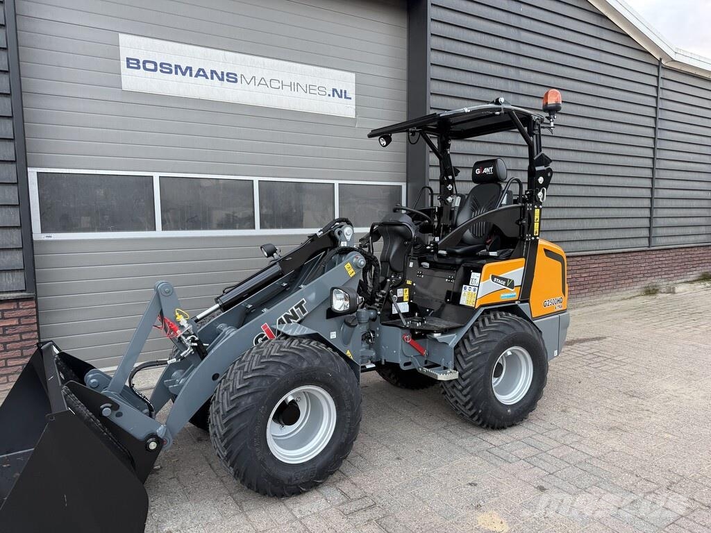 GiANT G2500 X-TRA HD shovel NIEUW met PRO-INCHING Kolesni nakladalci