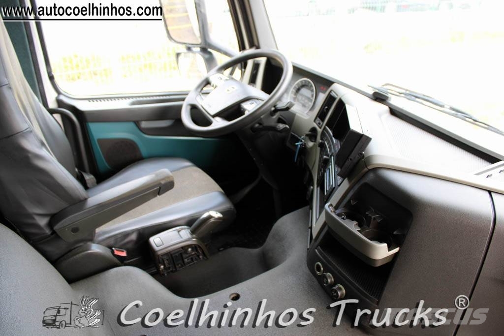 Volvo FM 420 Camiones con caja de remolque