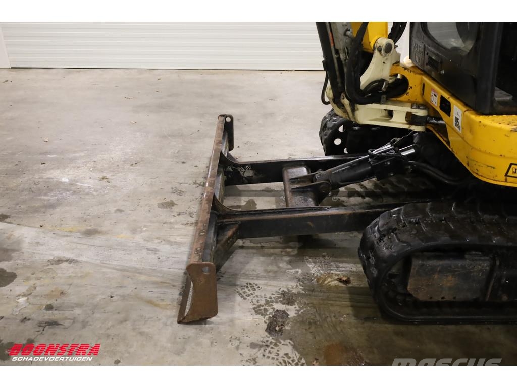JCB ZTS 8035 BY 2014 2.681 Uur Mini rýpadlá < 7t